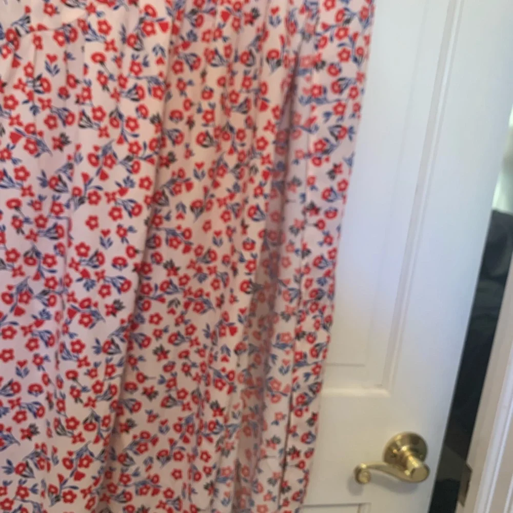 Lulu’s Floral Pink Maxi Skirt With slit Up Side - Picture 6 of 8